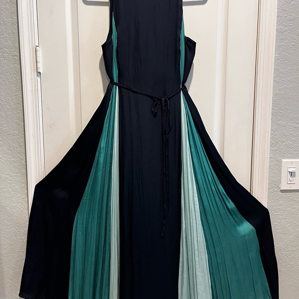 Elegant Navy and Teal Maxi Dress